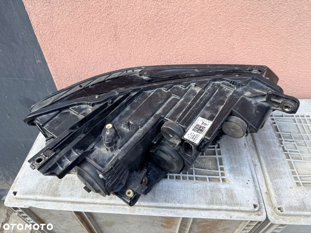 Lampa przednia VW PASSAT B8 ZWYKŁA EUROPA ORYGINALNA VALEO - 2