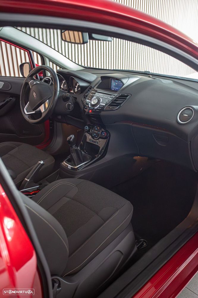 Ford Fiesta 1.0 T EcoBoost STLine - 11