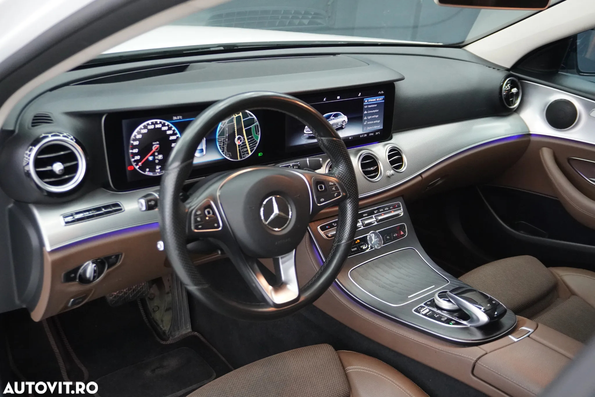 Mercedes-Benz E 250 9G-TRONIC - 12