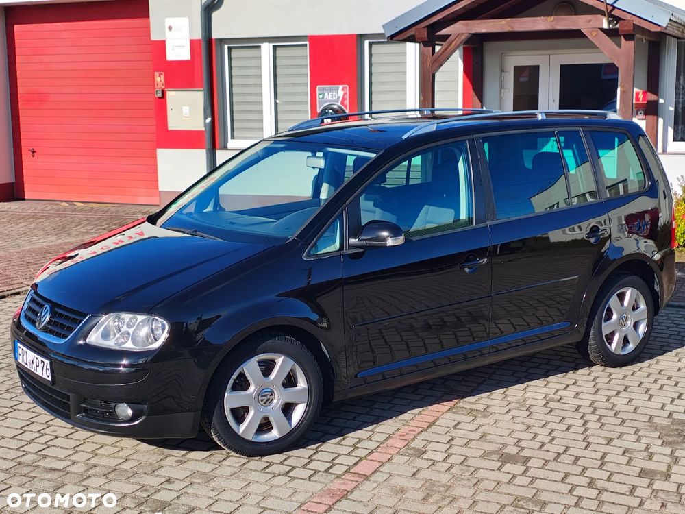 Volkswagen Touran 2.0 TDI Highline - 11