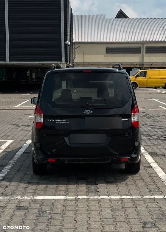 Ford Tourneo Courier 1.0 EcoBoost Titanium - 13