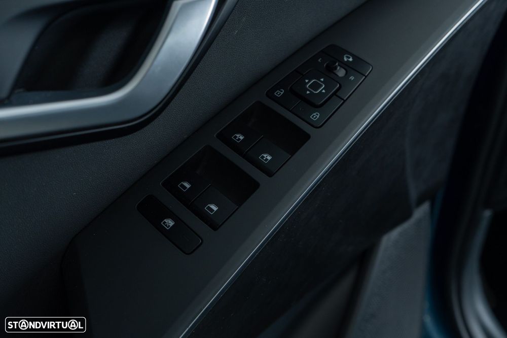 Kia Niro EV 64kWh Drive - 23