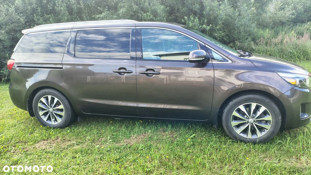 Kia Sedona 3.8 V6 LX - 37