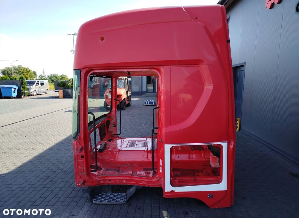 KABINA GOŁA SCANIA R NTG - 6