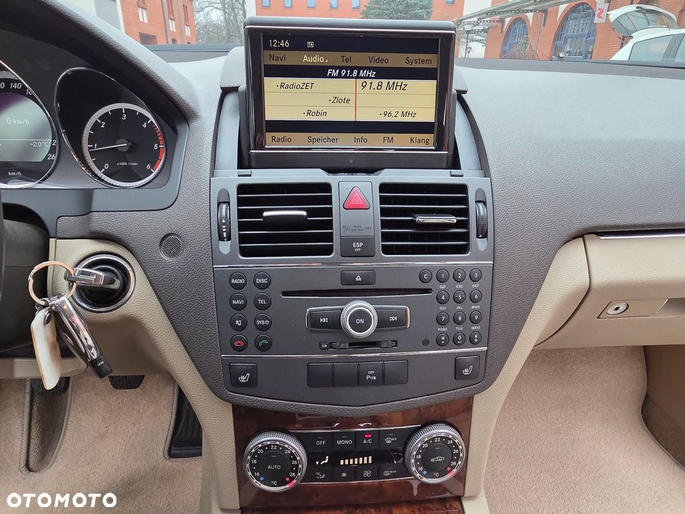 Mercedes-Benz Klasa C 250 CDI DPF BlueEFFICIENCY - 31