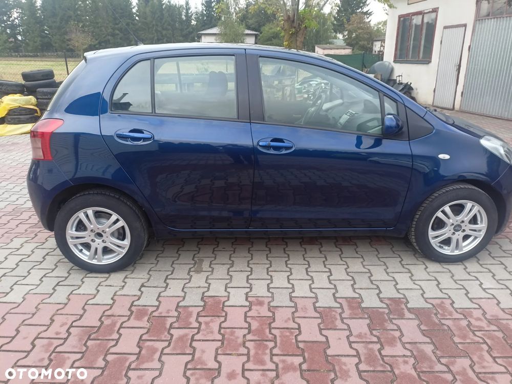 Toyota Yaris 1.3 - 5