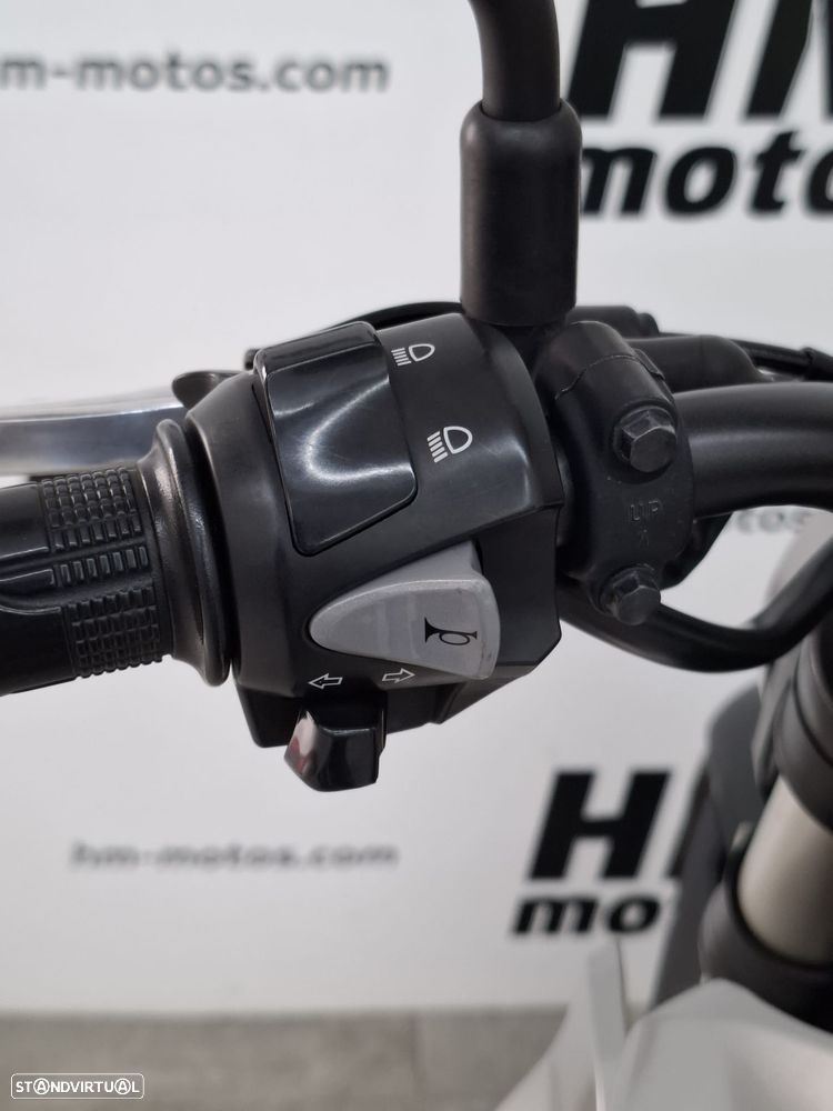 Honda CB 300 R - 9
