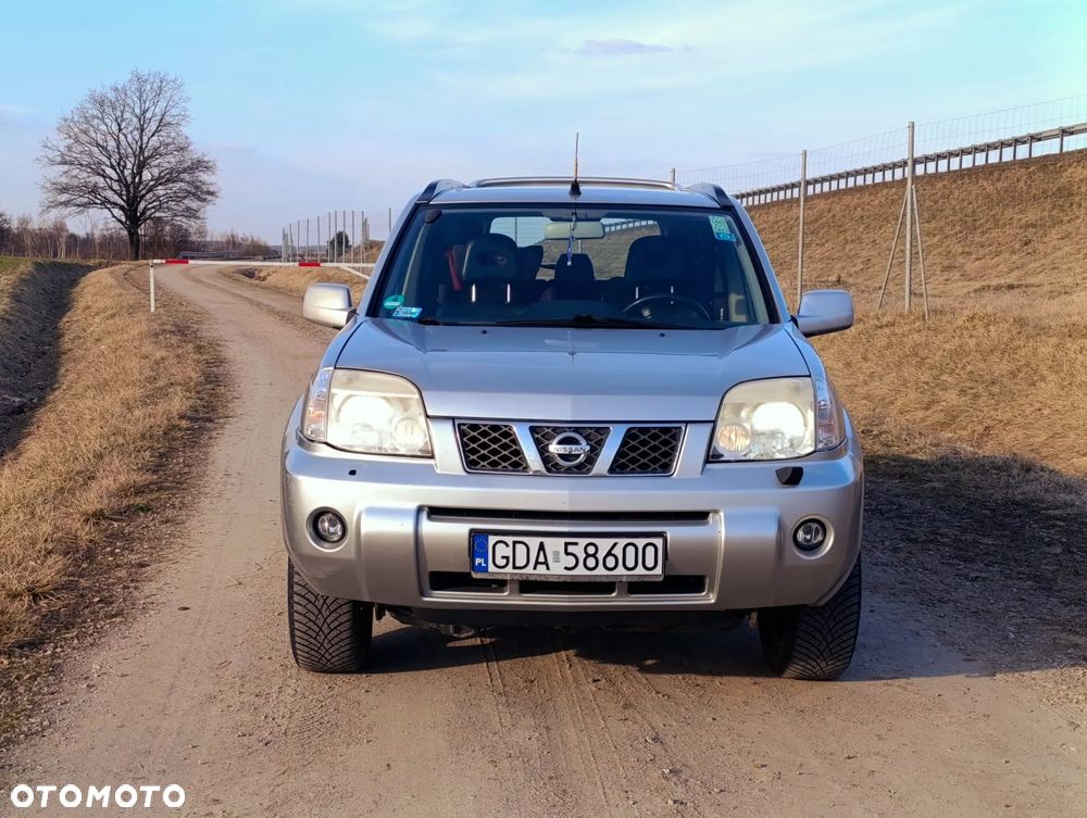 Nissan X-Trail 2.5 Sport - 4