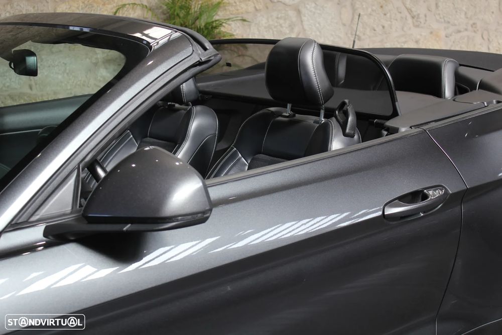 Ford Mustang Cabrio 2.3 Eco Boost - 10