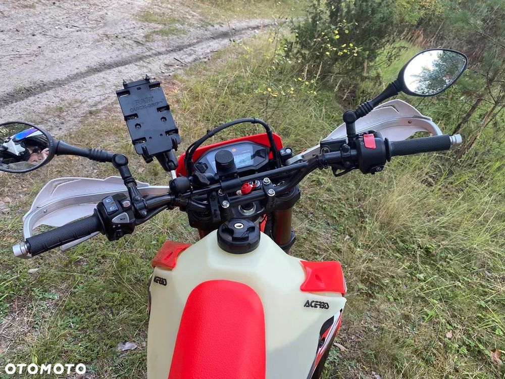 Honda CRF - 8