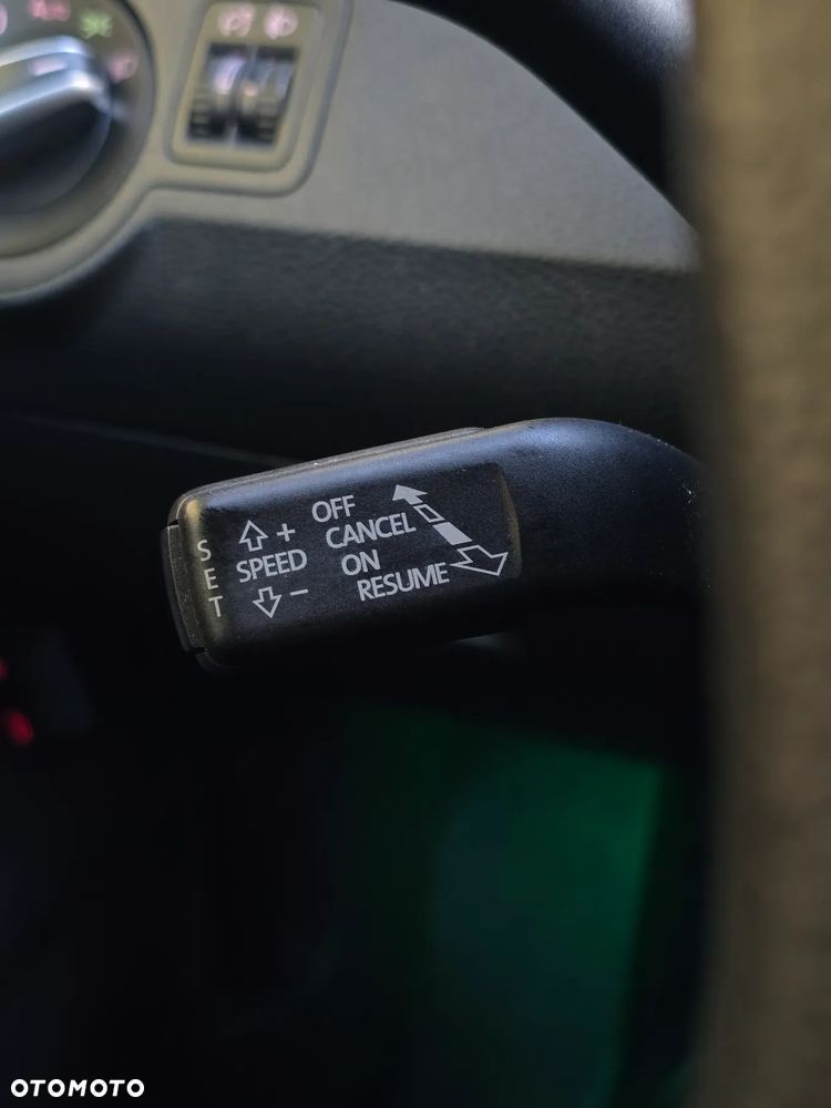 Volkswagen Passat CC 2.0 TDI DSG Individual - 32