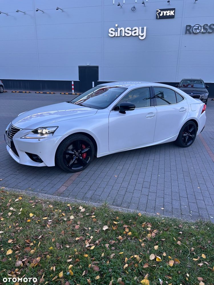 Lexus Is