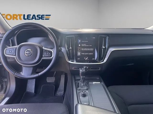 Volvo V60 D3 Momentum - 12