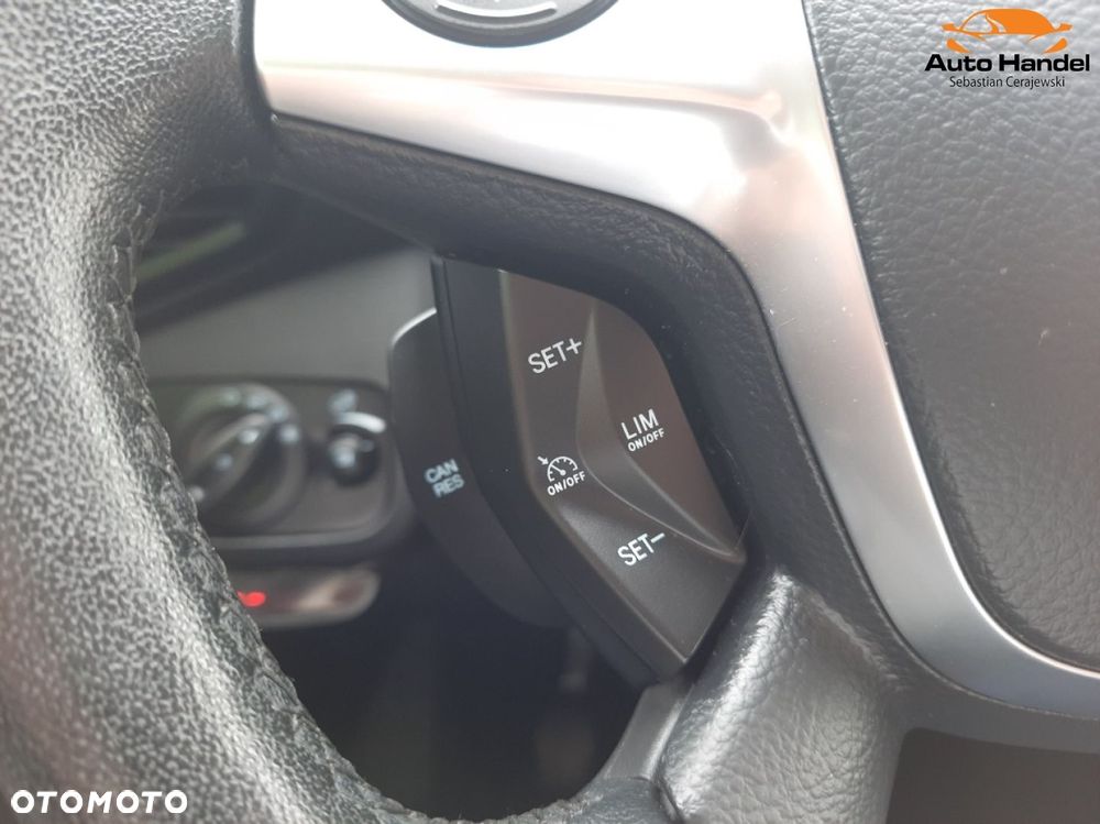 Ford Kuga 1.5 EcoBoost 2x4 Titanium - 21