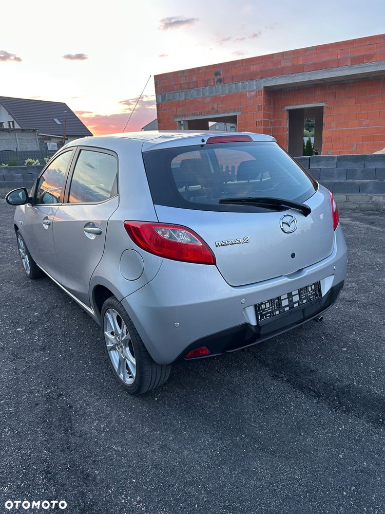 Mazda 2 - 3