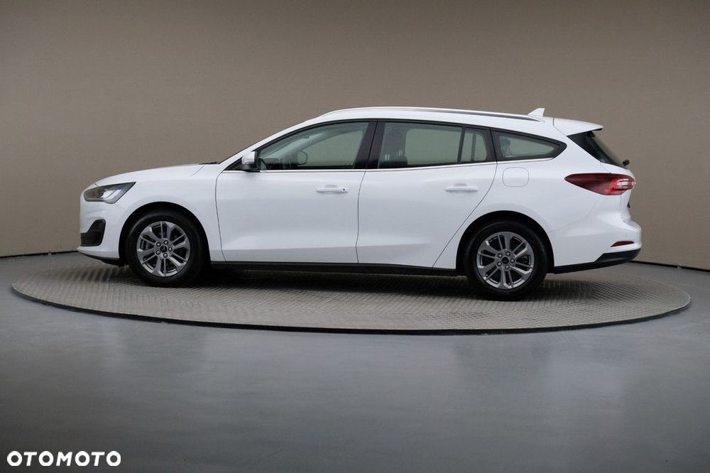 Ford Focus 1.0 EcoBoost Titanium - 4