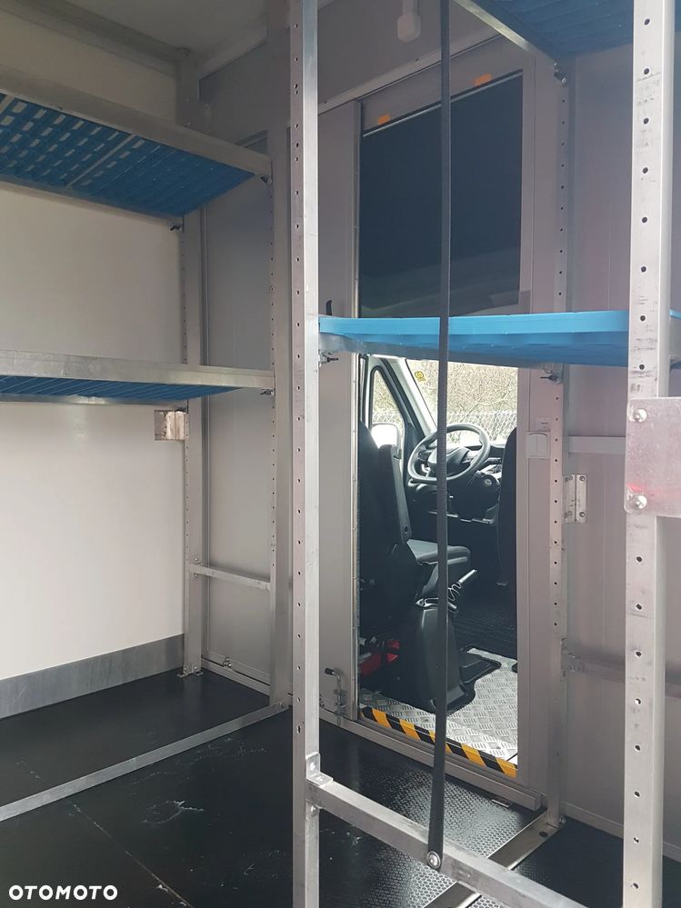 Iveco DAILY KONTENER NISKOPODŁOGOWY 4,43x2,24x2,43 SKLEP FOODTRUCK BAR KLIMA KONIOWÓZ KAMPER - 36
