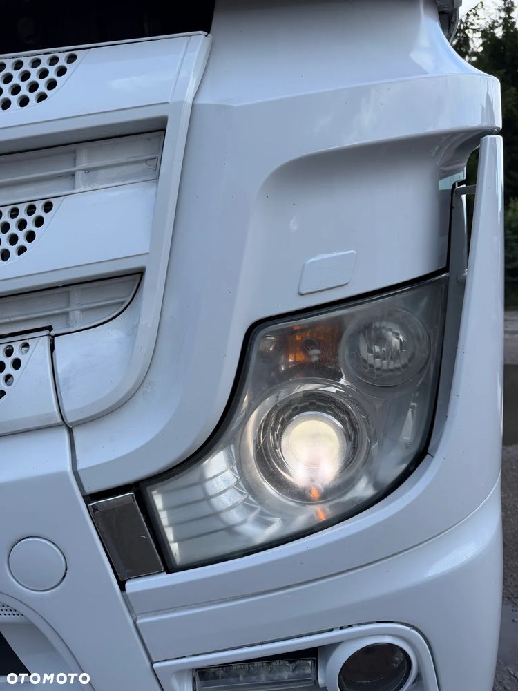 Mercedes-Benz ACTROS 1845 / EURO 5 / GIGA SPACE / NOWY TACHOGRAF / 2013 REJESTRACJA / BARDZO ŁADNY STAN / BEZ RETARDERA / BLUETEC 5 / 2 ZBIORNIKI PALIWOWE / KSENONY / LODÓWKA / PŁASKA PODŁOGA !! - 9