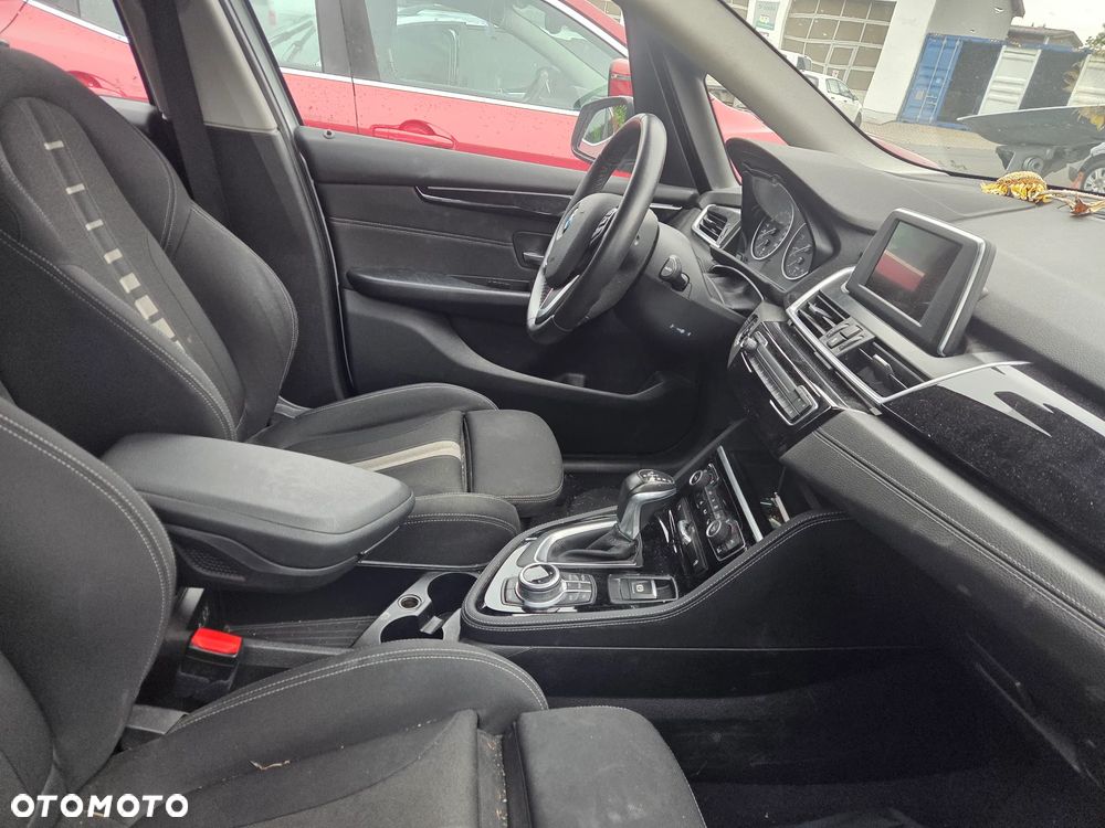BMW Seria 2 220i Sport - 9