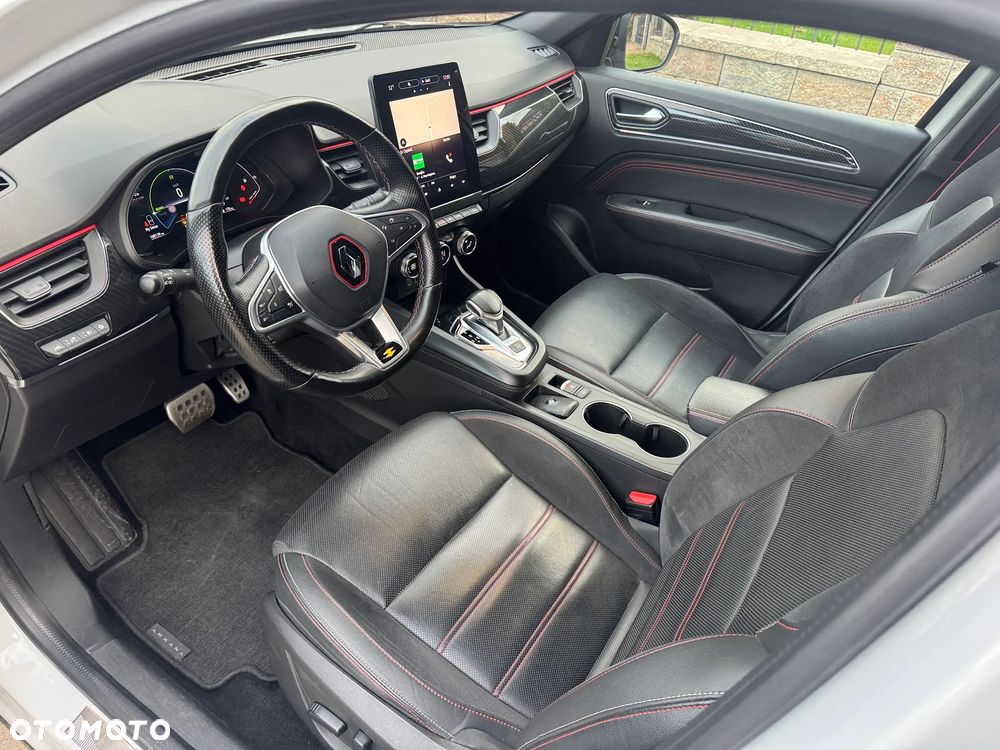 Renault Arkana E-TECH 145 R.S.LINE - 12