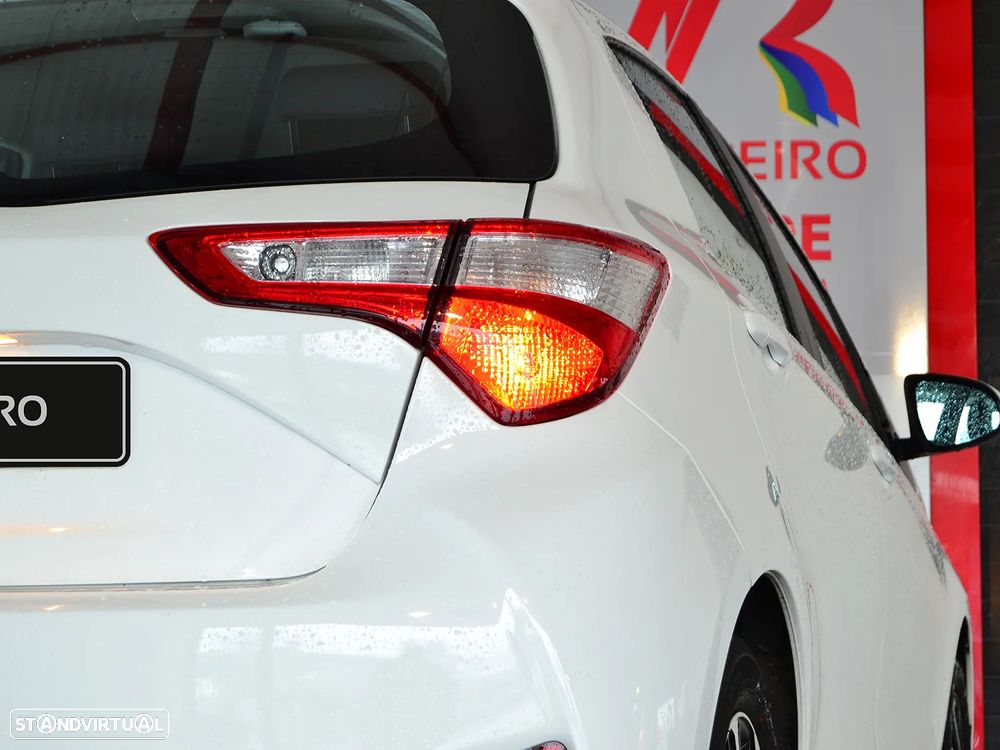 Toyota Yaris 1.0 VVT-i ACtive - 10