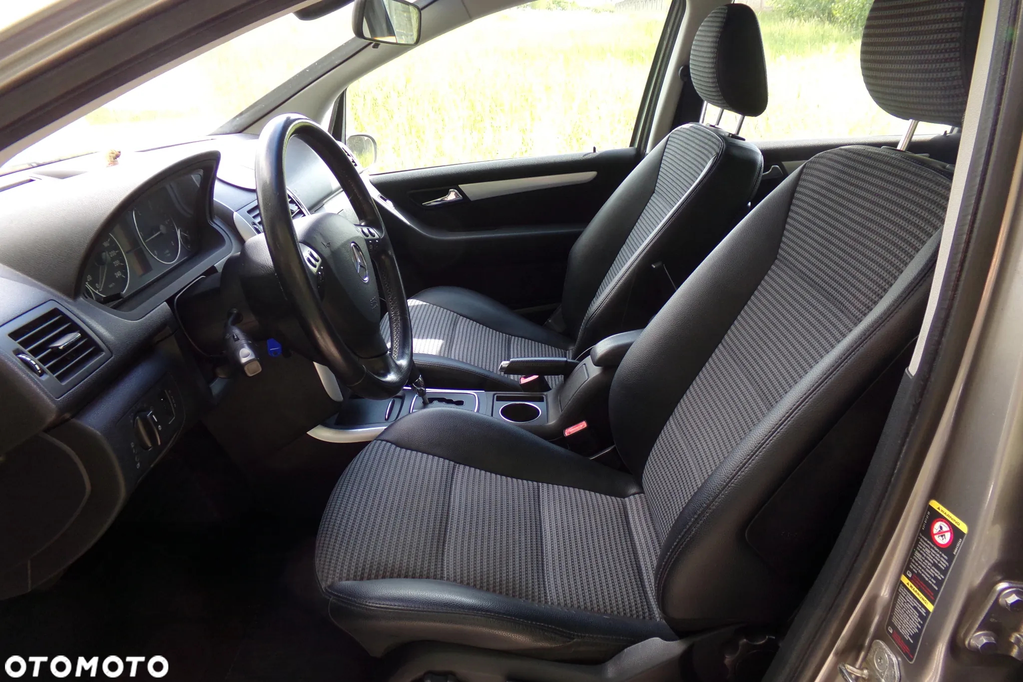 Mercedes-Benz Klasa A 180 CDI Autotronic Avantgarde - 13