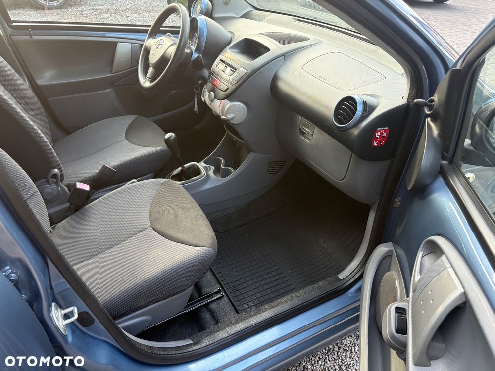 Toyota Aygo Team - 10