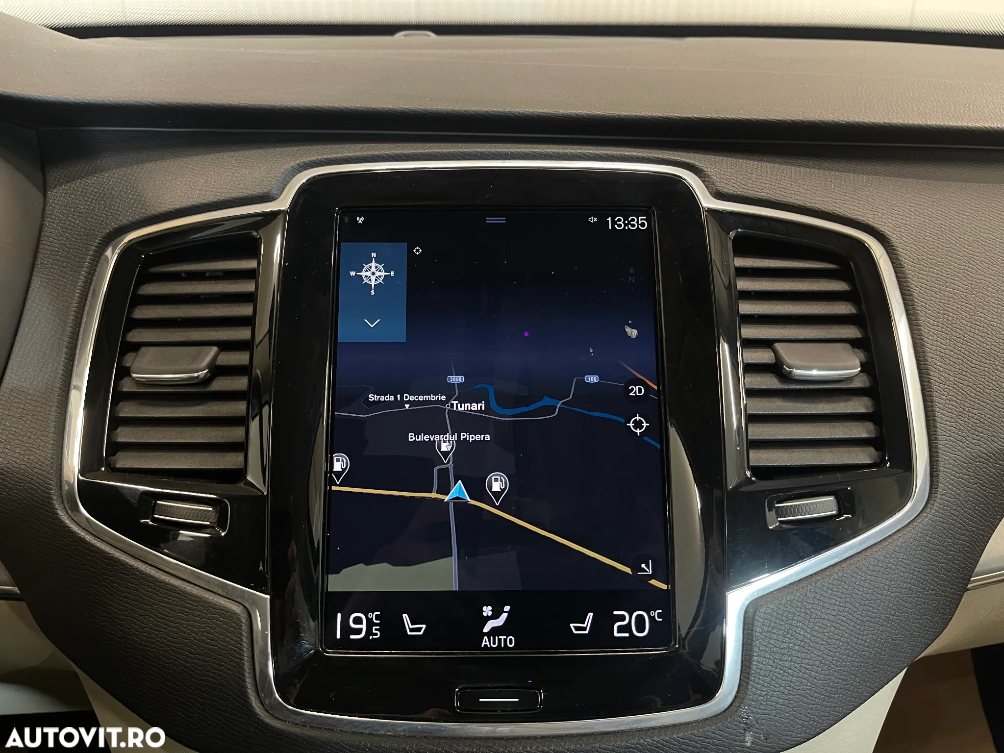 Volvo XC 90 T8 eAWD Momentum Pro - 14
