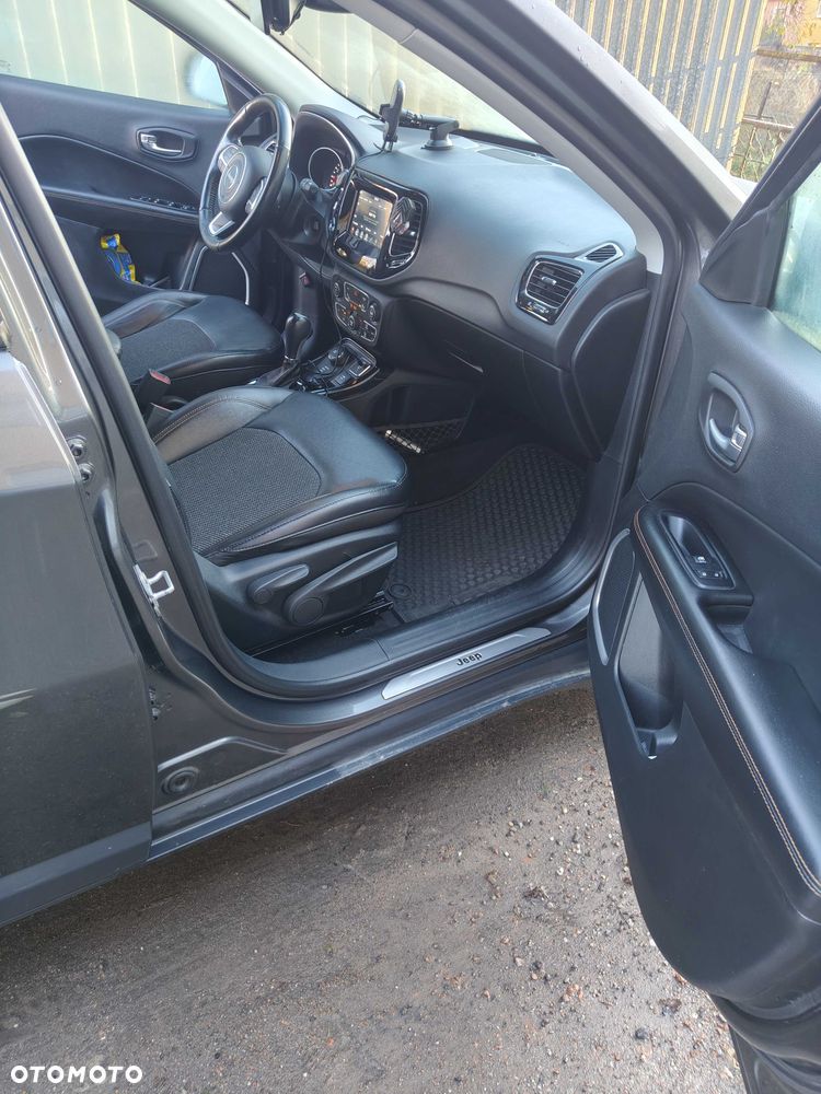 Jeep Compass - 6