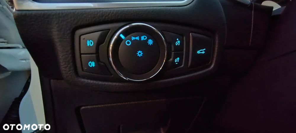 Ford S-Max 2.0 TDCi Titanium - 25