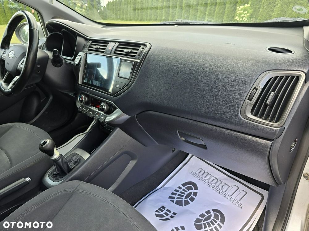 Kia Rio - 28