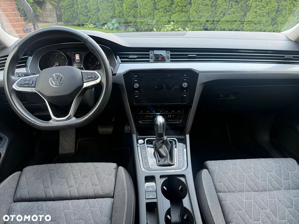 Volkswagen Passat 2.0 TDI EVO Elegance DSG - 11