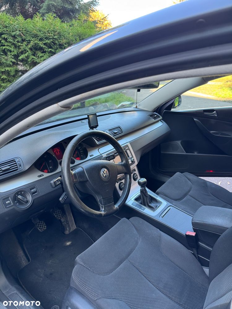 Volkswagen Passat 2.0 TDI DPF Highline - 6