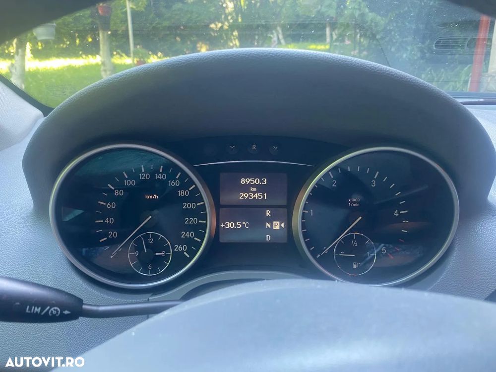 Mercedes-Benz ML - 11