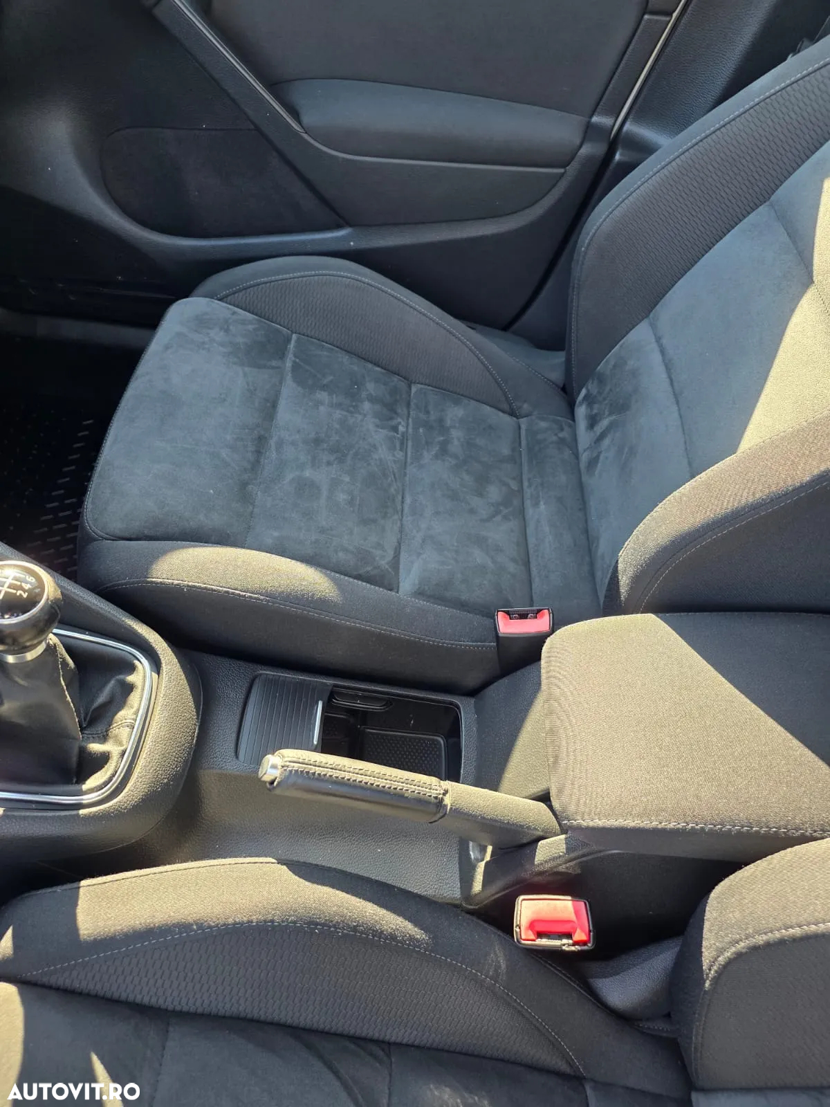 Volkswagen Golf - 11