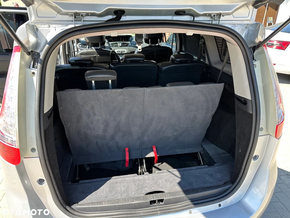 Renault Grand Scenic - 26