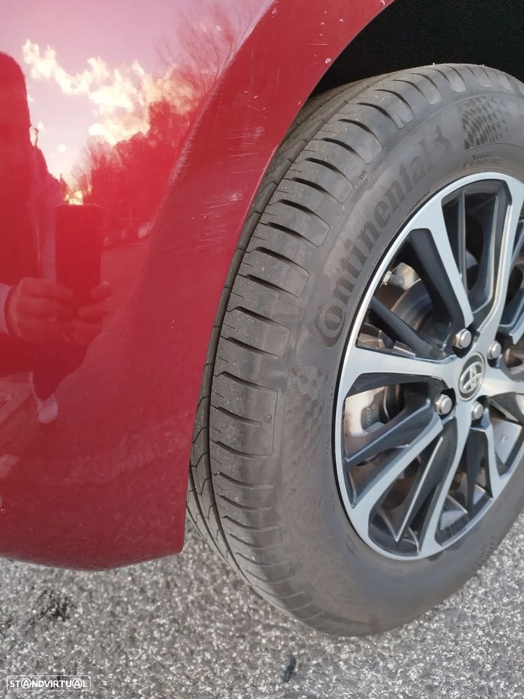 Toyota Yaris 1.5 HSD Comfort+P.Style - 3