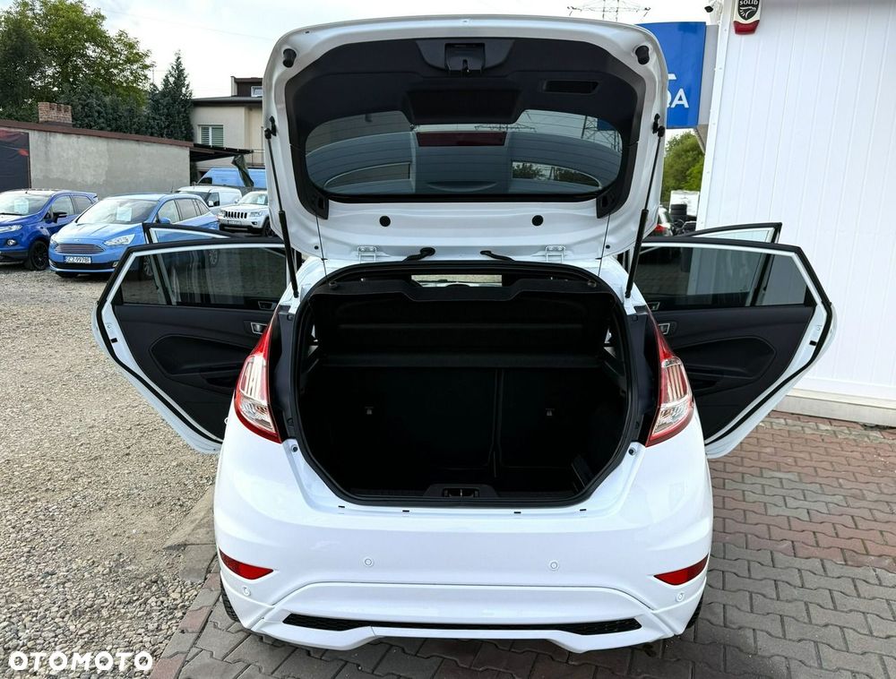 Ford Fiesta 1.0 EcoBoost S&S ST-LINE X - 11