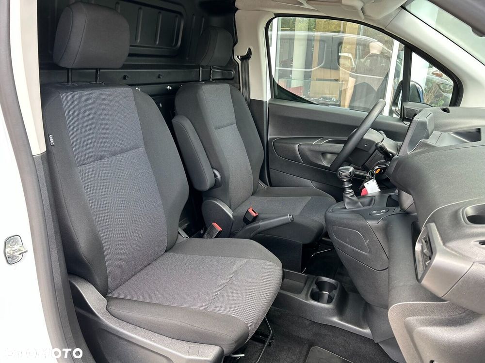 Toyota PROACE CITY - 12