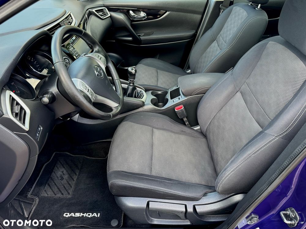 Nissan Qashqai 1.6 DCi TEKNA - 10