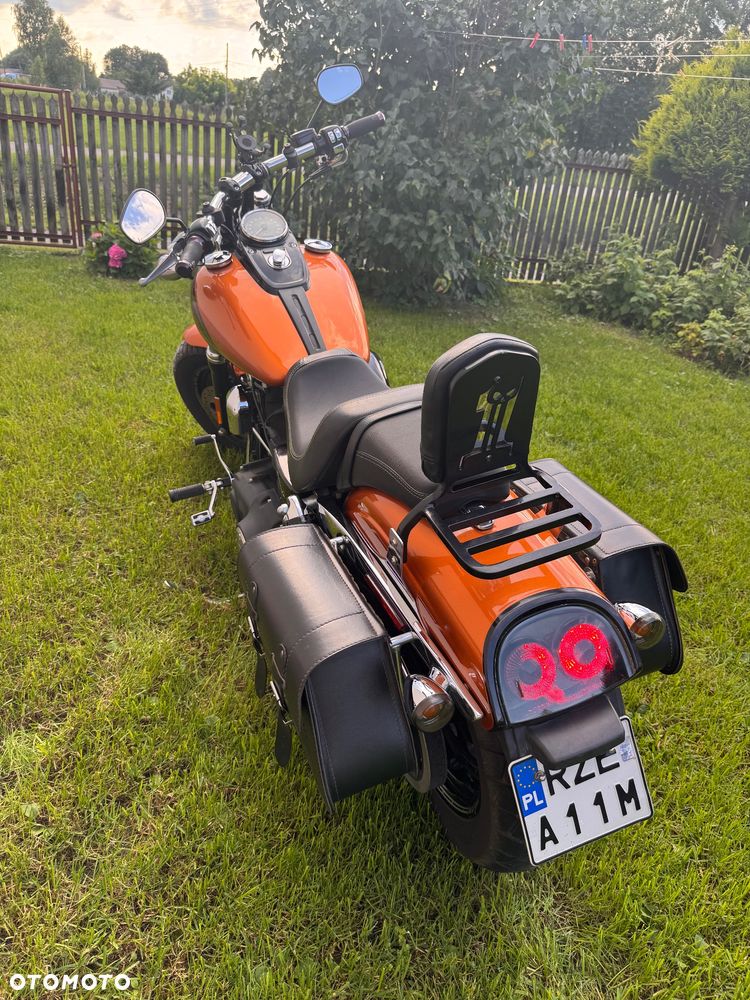 Harley-Davidson Dyna Fat Bob - 6