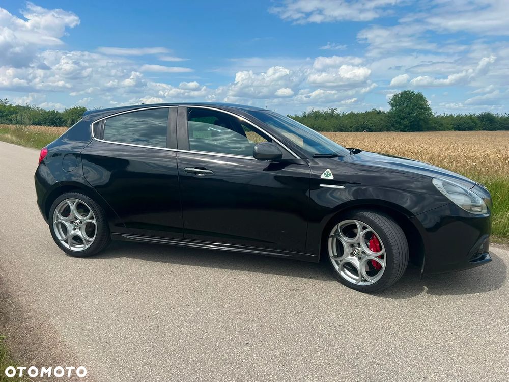 Alfa Romeo Giulietta 2.0 JTDM 16V Veloce - 4