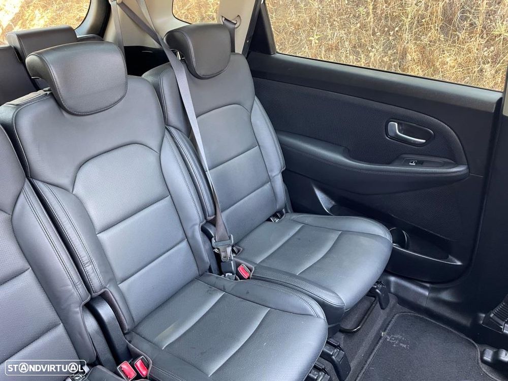 Kia Carens 1.7 CRDi ISG TX - 44