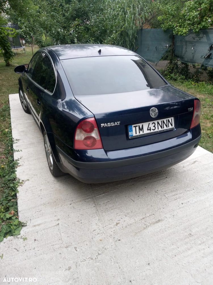 Volkswagen Passat 1.9TDI Basis - 1