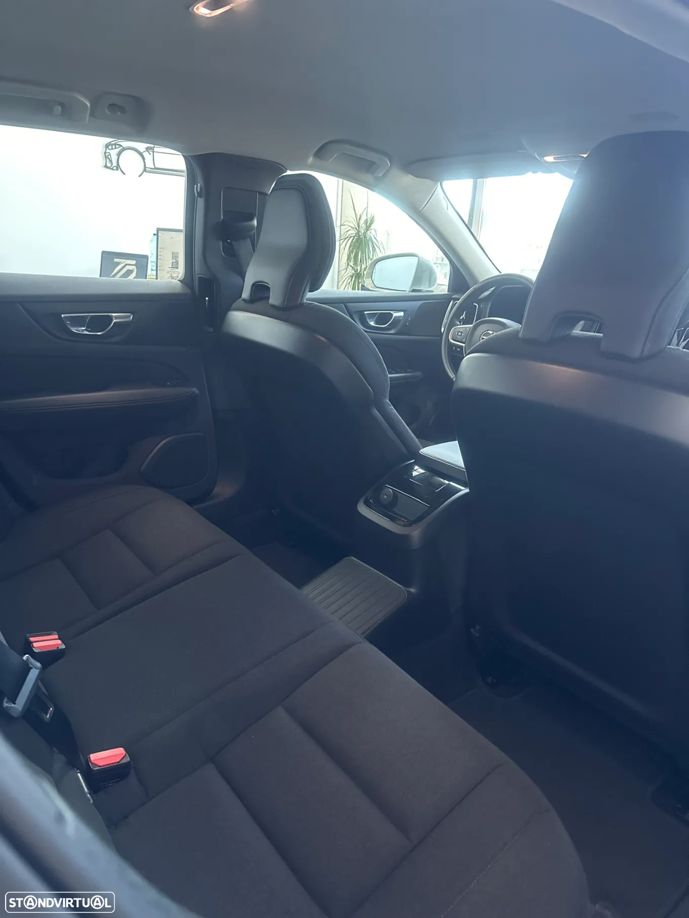 Volvo V60 2.0 T6 AWD TE Inscription Expression - 25