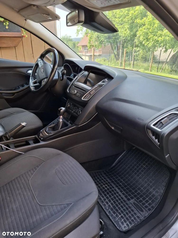 Ford Focus 2.0 TDCi Titanium ASS - 20
