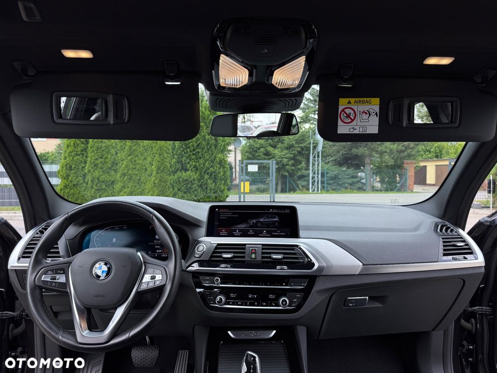 BMW X3 sDrive18d xLine - 25