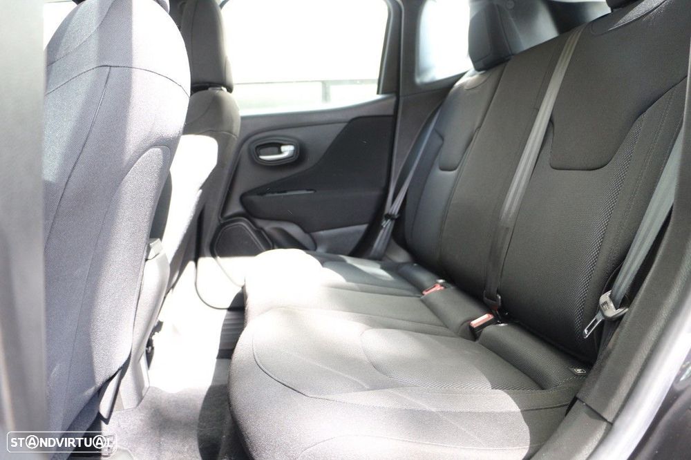 Jeep Renegade 1.0 T Sport - 18