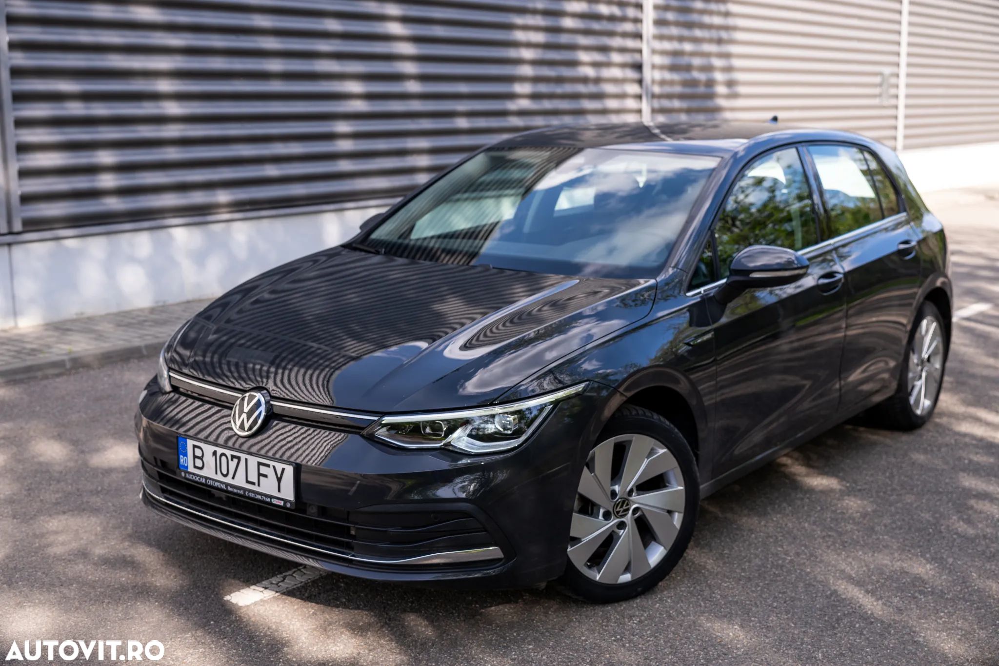 Volkswagen Golf 2.0 TDI DSG Style - 1