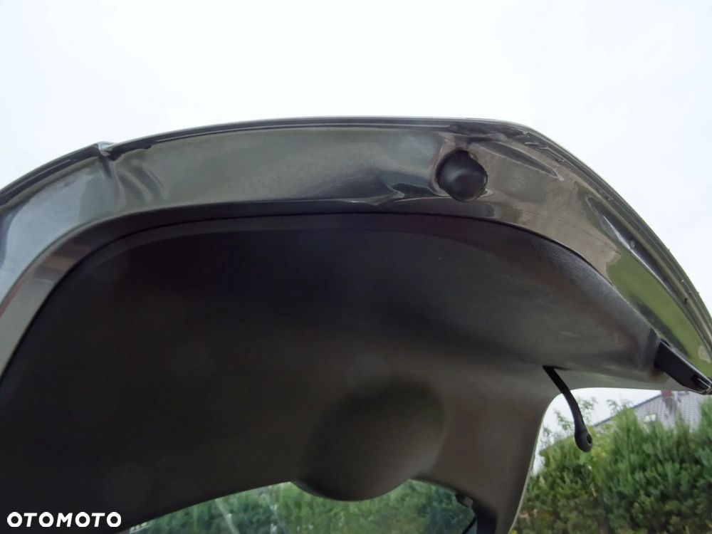 Skoda Octavia 1.6 Ambition - 16